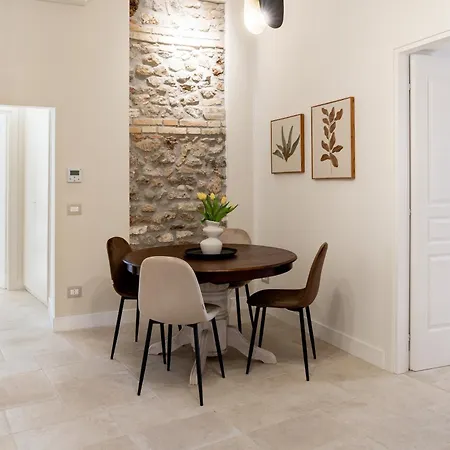Le Finestre Su D'este Apartment
