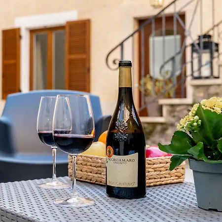 Le Finestre Su D'este Apartment